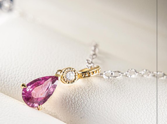 King Sapphire (Padparadscha)