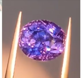 Colour Change Sapphire (Big size)
